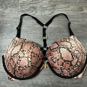 Victoria secret Push up bra size 38D worn twice